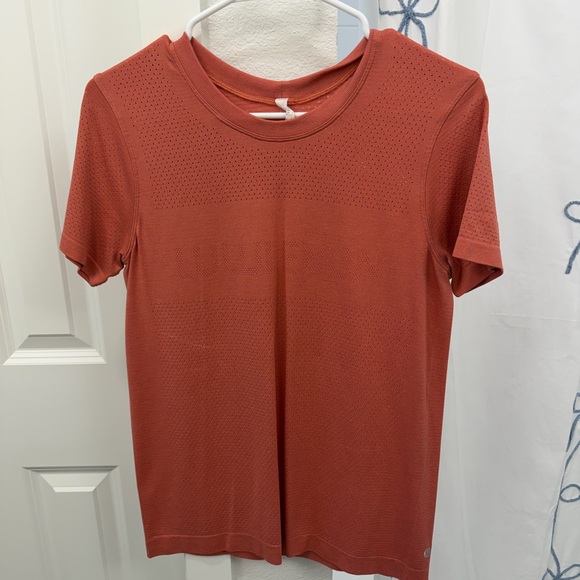 lululemon athletica Tops - lululemon athletica Short Sleeve Top